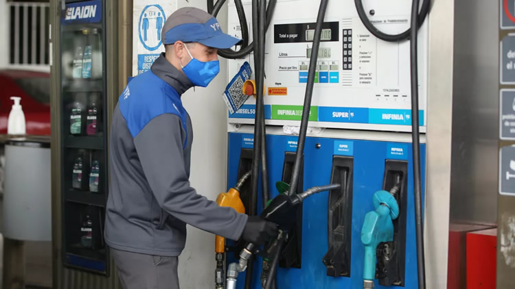 Para que la ART cubra el COVID, la Estación de Servicio deberá acreditar que el empleado se contagió en el trabajo