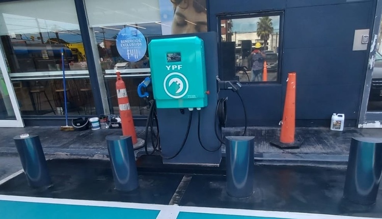 ¿Cuánto cuesta instalar un cargador eléctrico en una Estación de Servicio?