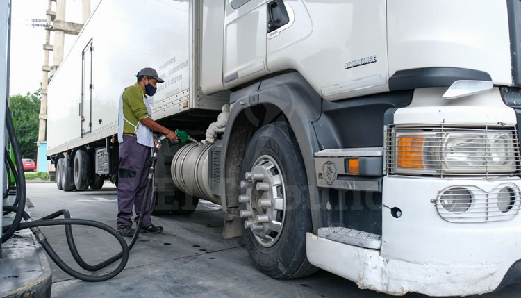 Diputados advierten que el presupuesto 2023 no previene posibles faltantes de combustibles