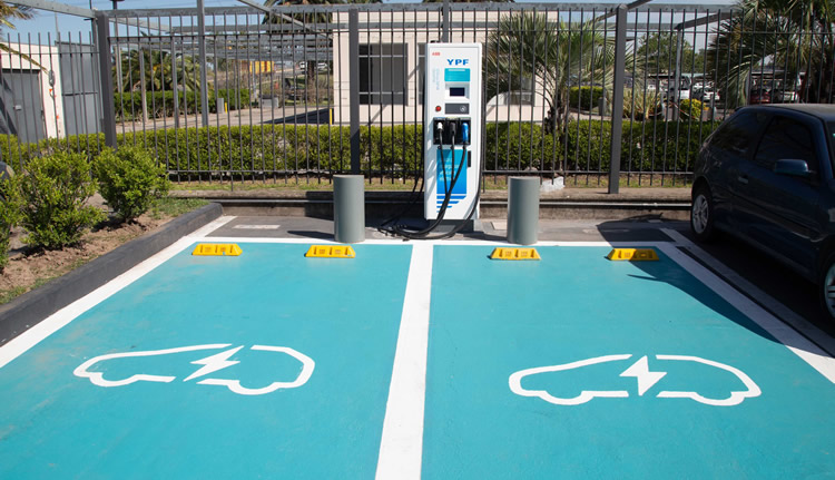 YPF avanza en el desarrollo de corredores de carga eléctrica rápida