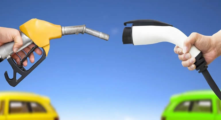 Petroleras se desprenden de sus Estaciones de Servicio ante el inminente cambio de rumbo energético